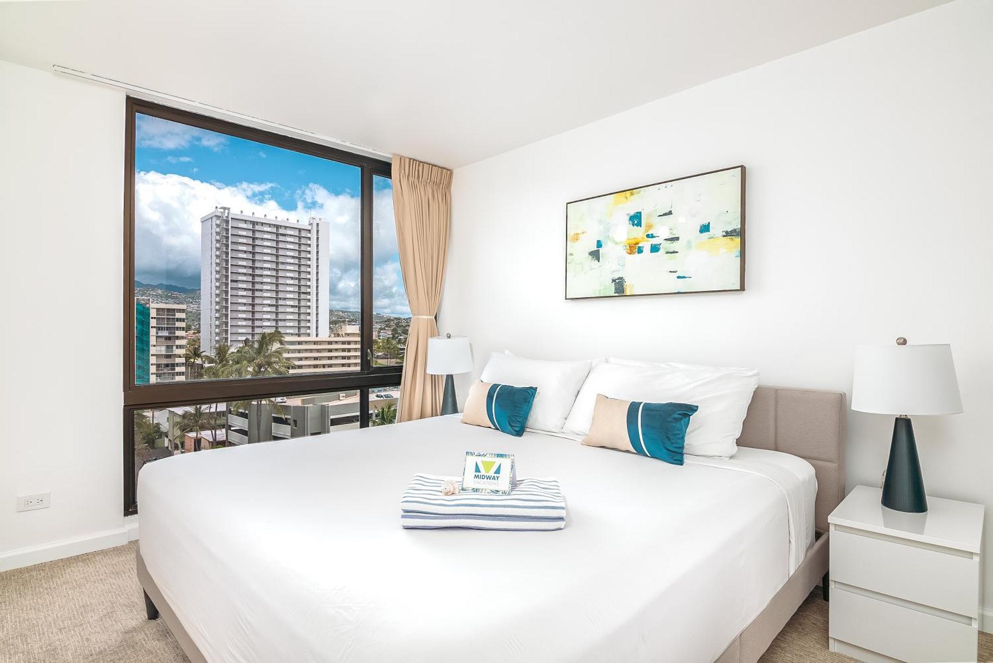 Newly Renovated 2 Bedroom Condo, 1 Block To Waikiki Beach, Free Parking 호놀룰루 외부 사진